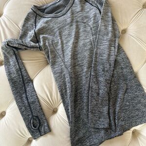 Lululemon Swiftly Long-sleeve Shirt Size 6
